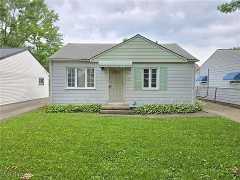 16309 Bryce Ave, Cleveland, OH 44128