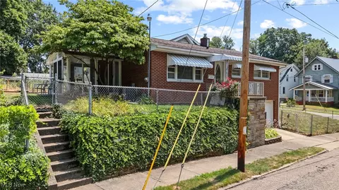 1502 Homer Ave NW, Canton, OH 44703