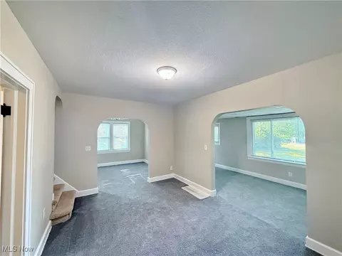 2373 Copley Rd, Akron, OH 44321 photo 5