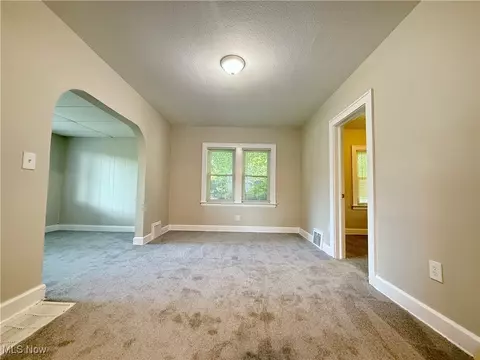 2373 Copley Rd, Akron, OH 44321 photo 10