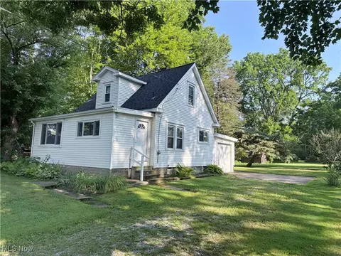 2373 Copley Rd, Akron, OH 44321 photo 2