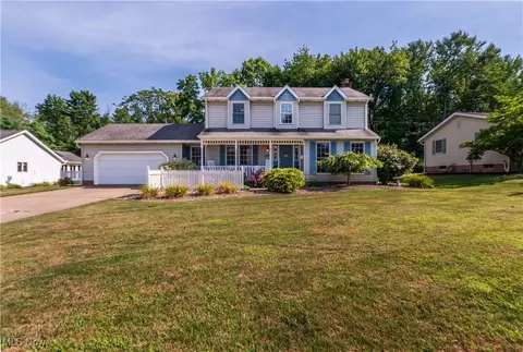 2521 Meadowwind Ln NE, Massillon, OH 44646