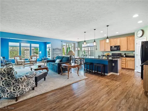 3831 Heron Dr, Lorain, OH 44053 photo 4