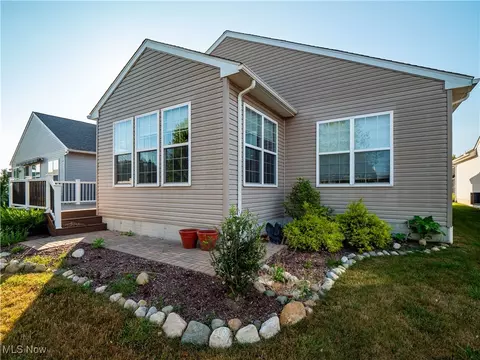 3831 Heron Dr, Lorain, OH 44053 photo 23