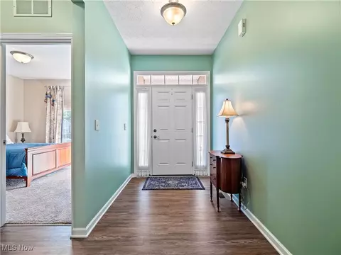 3831 Heron Dr, Lorain, OH 44053 photo 3