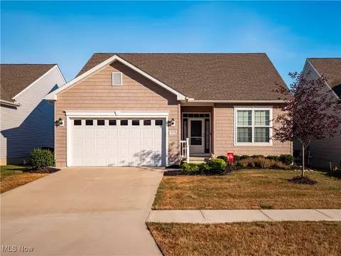 3831 Heron Dr, Lorain, OH 44053