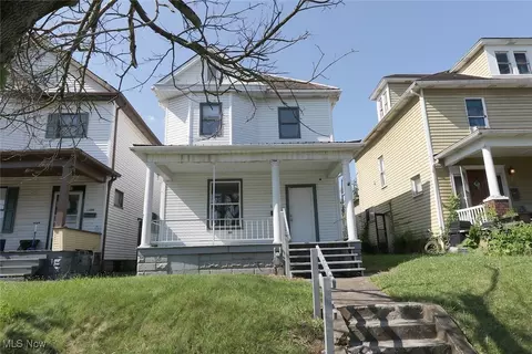 1302 Oregon Ave, Steubenville, OH 43952