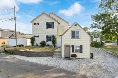 576 Saunders Ave, Coventry, OH 44319