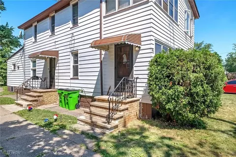 836 E 236th St, Euclid, OH 44123 photo 4