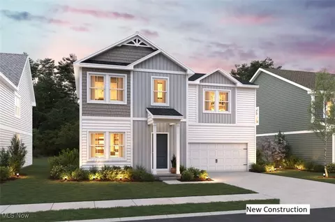 823 Meadow Lake Way, Elyria, OH 44035