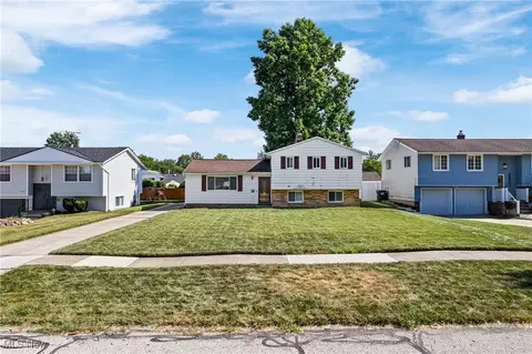 24634 Robinia Dr, Bedford Heights, OH 44146