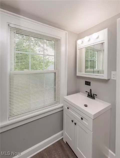 59 E 221 St, Euclid, OH 44123 photo 15