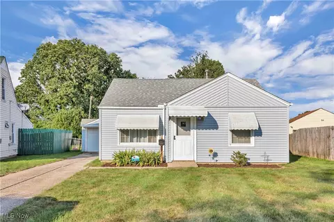 4305 W 156th St, Cleveland, OH 44135