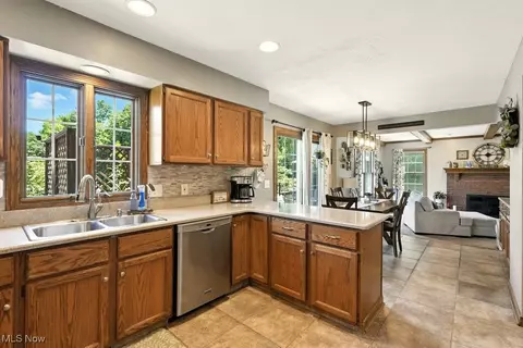 3339 Marsh Rd, Stow, OH 44224 photo 12