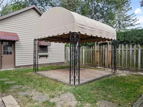 1271 Circle Dr, Akron, OH 44310 photo 37