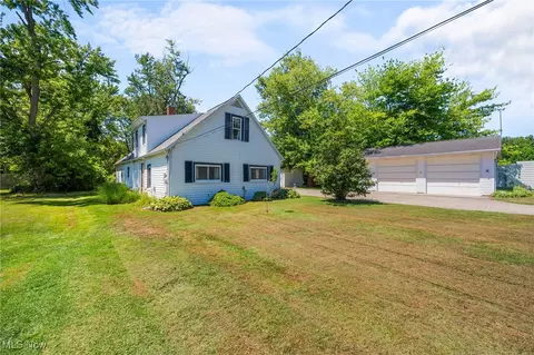 470 3rd St, Geneva, OH 44041 photo 3