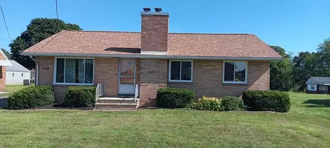 517 Harrison St, Magnolia, OH 44643
