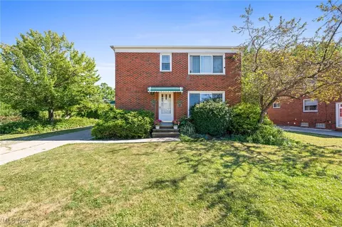 21370 Milan Dr, Euclid, OH 44119