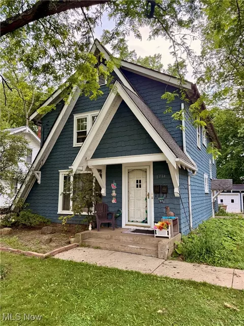 1734 19th St, Cuyahoga Falls, OH 44223