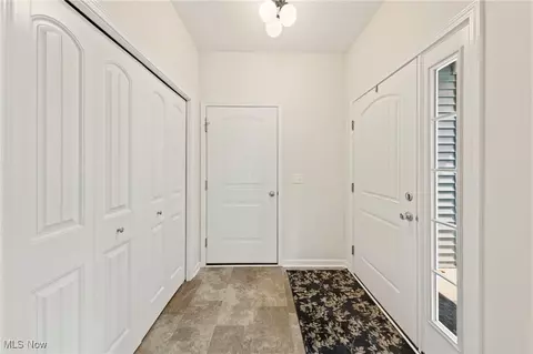 Entry Way - 412 Deer Xing, Elyria, OH 44035 photo 1 of 2
