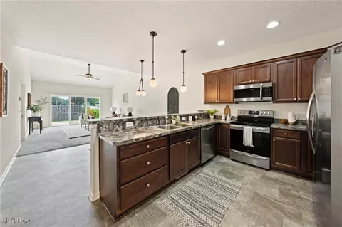 Kitchen - 412 Deer Xing, Elyria, OH 44035 photo 2 of 2