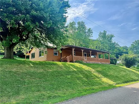 9815 Old River Rd, Blue Rock, OH 43720