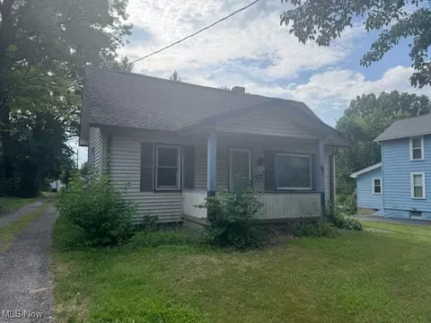 385 Woodland Ave, Salem, OH 44460