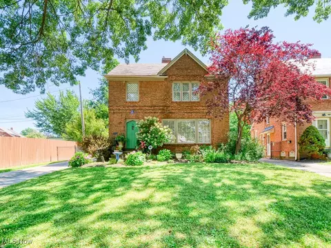 2387 Channing Rd, University Heights, OH 44118