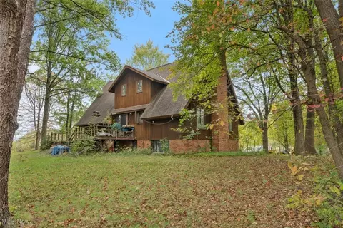 450 W Twinsburg Rd, Northfield, OH 44067