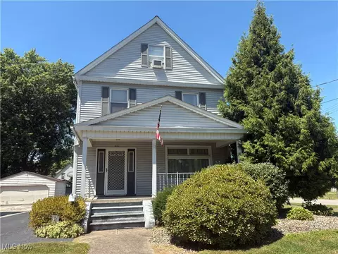 218 Cherry Ave, Niles, OH 44446
