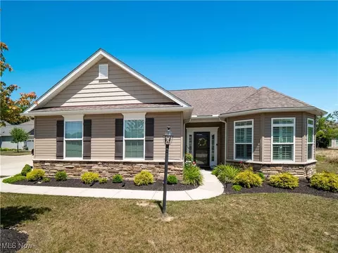 14521 Baywood Ln, Strongsville, OH 44136