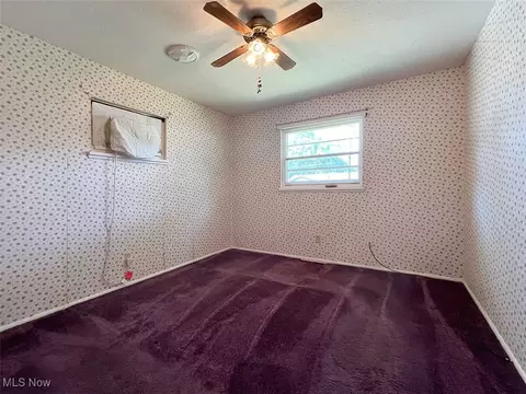 Bedroom - 715 Cornell Ave, Elyria, OH 44035 photo 4 of 7