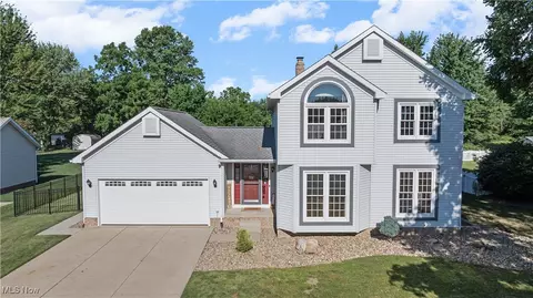 4216 Meadow Wood Ln, Uniontown, OH 44685