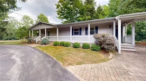 8158 Kirtland Chardon Rd, Kirtland, OH 44094