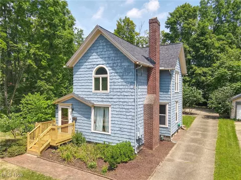 491 Stinaff St, Kent, OH 44240