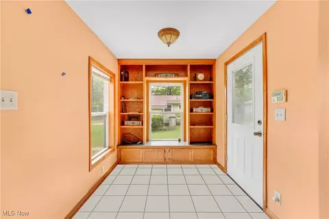 Entry Way - 6009 Bole Dr, Andover, OH 44003 photo 2 of 2