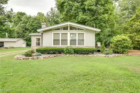 Exterior - 6009 Bole Dr, Andover, OH 44003 photo 2 of 15