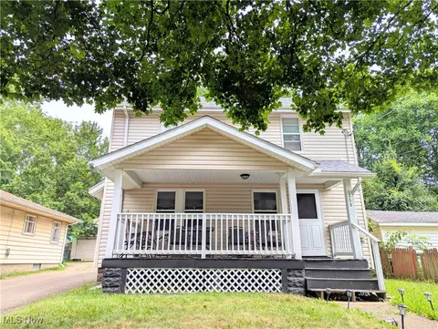 1263 Herberich Ave, Akron, OH 44301