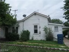 5010 Russell Ave, Parma, OH 44134