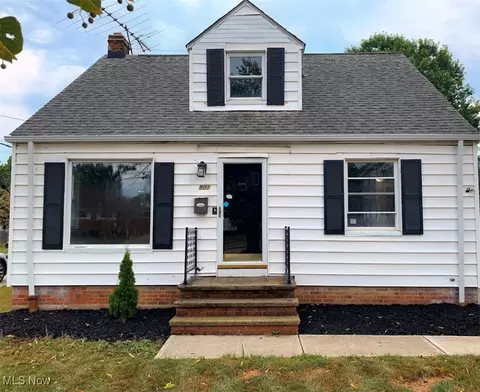 901 E 210th St, Euclid, OH 44119