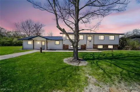 6084 Clay St, Thompson, OH 44086