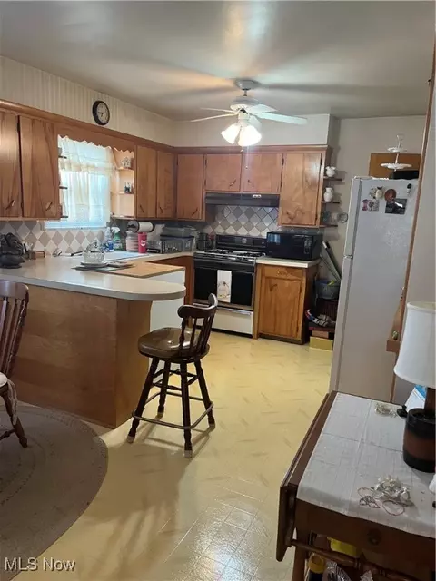 406 Baldwin Rd, Akron, OH 44312 photo 9