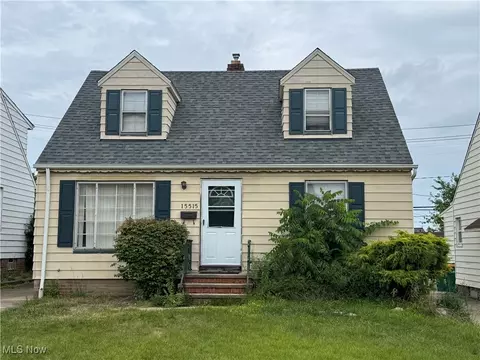 15515 Edgewood Ave, Maple Heights, OH 44137