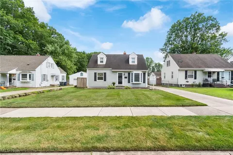 720 Ina Ave, Akron, OH 44306