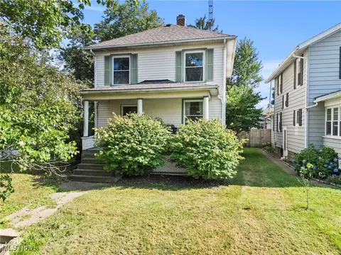 714 Saint Louis Ave, Zanesville, OH 43701