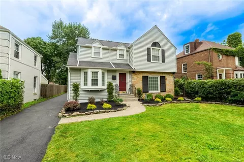 3540 Stoer Rd, Shaker Heights, OH 44122