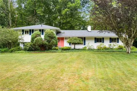 3866 Woodthrush Rd, Akron, OH 44333
