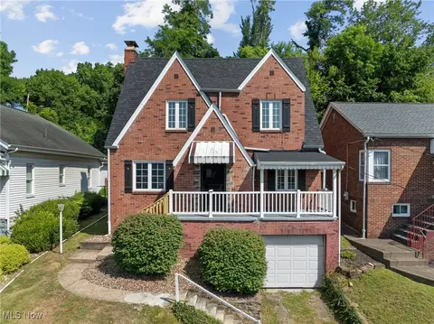 113 N 10th St, Martins Ferry, OH 43935