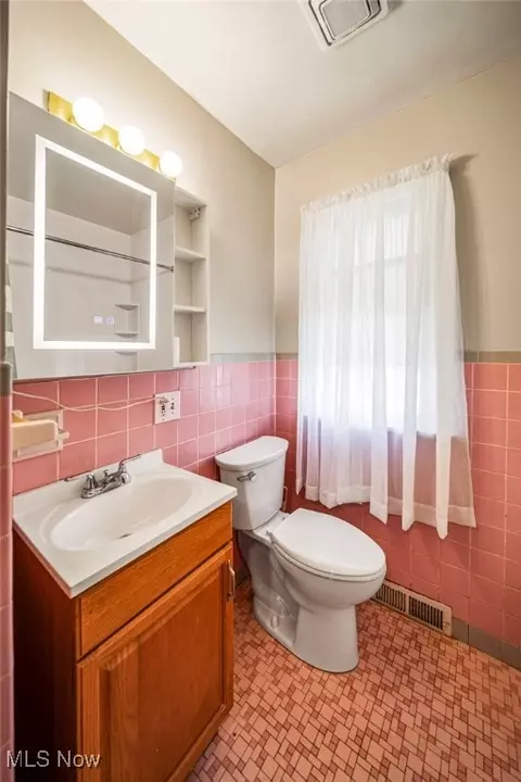 36420 Stevens Blvd, Willoughby, OH 44094 photo 16