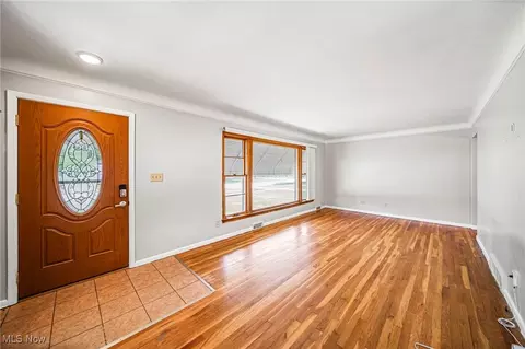 36420 Stevens Blvd, Willoughby, OH 44094 photo 6